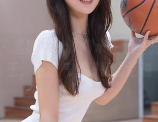 秀人网 - 孟狐狸FoxYini，无圣光下的女王，看这气场好得没话说