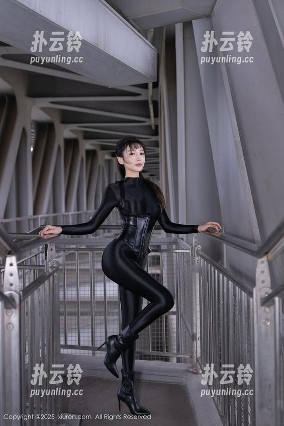 秀人网 - 看王楚璇的白色作品，简直像打开了一个只属于她的窗子，美图随风而来。