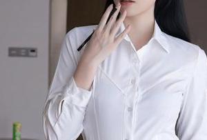 秀人网 - 毛衣写真里的白甜，若隐若现的美好和几分小雀跃