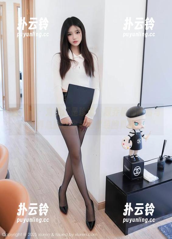 秀人网 - 鸡肋还是珍馐？顾乔楠的高清写真总能让你反思套装的真谛