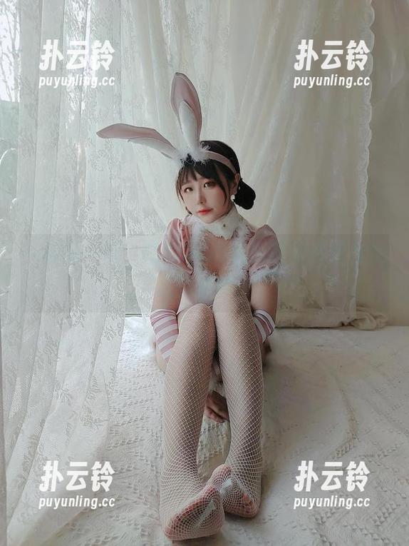 一码归一码，穆零Mu0的福利图片里有女友的身影！