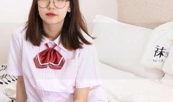 袜啵啵 - 从没见过的白皮鞋，稚予免费套图就在这，让我尬聊一波！