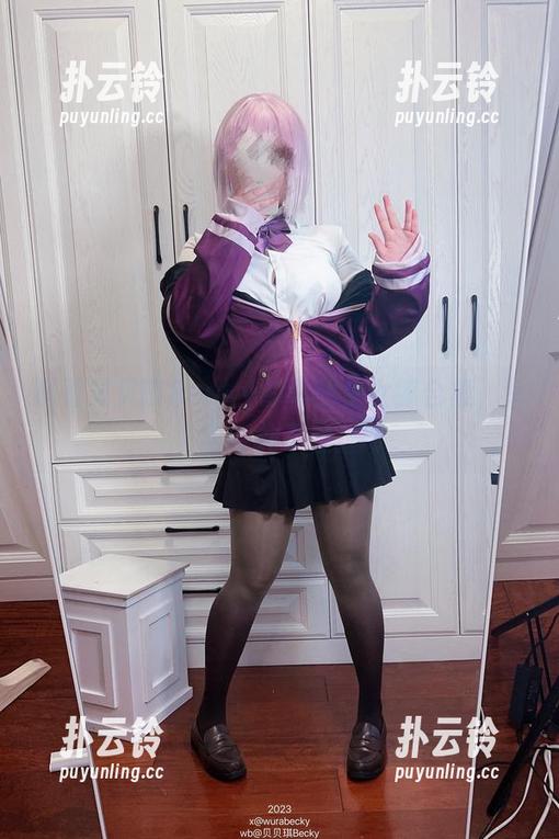 观看贝贝琪Becky的毒蛇兔女郎合集，专治各种不服！
