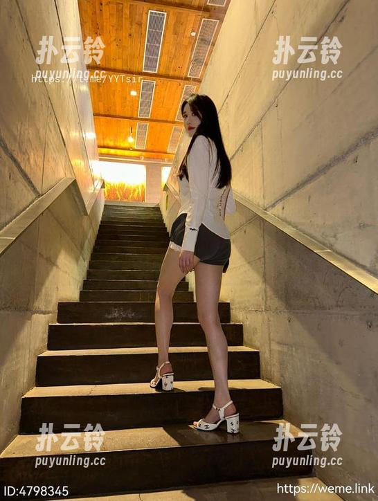 微密圈 - 轩子巨2兔酒红礼服合集：当你发现礼服比你的胃口还大！