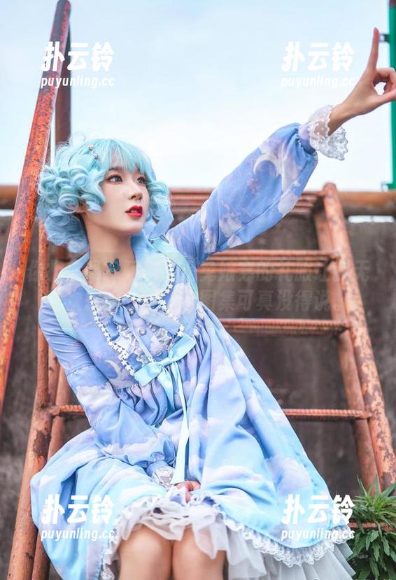 你相信吗？阿包也是兔娘穿的礼服让我无数次想编故事，这图集可真没得说。