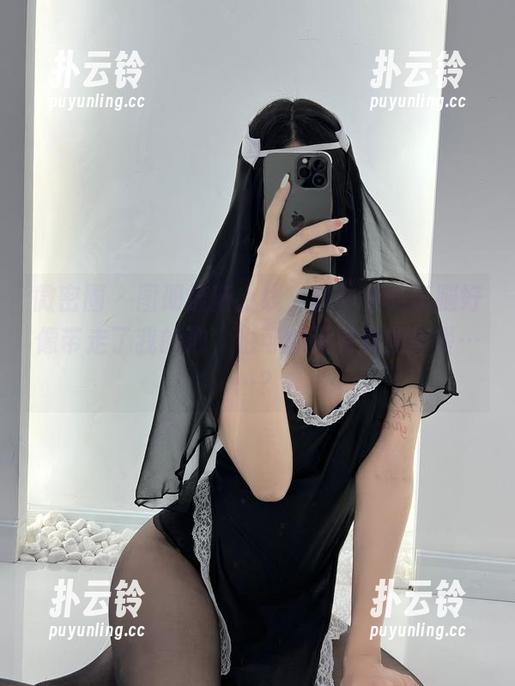 鱼神鱼 微密圈 - 图册最新上线,鱼神鱼的长腿好像带走了我的心,也可能还有我的午餐……?