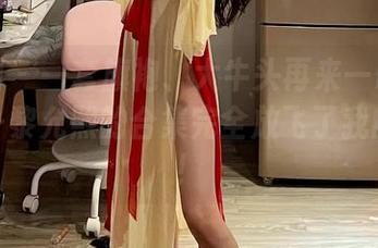 微密圈 - 一套旗袍、大牛头再来一碗麻辣烫——黎允熙的合集完全放飞了我的味蕾！